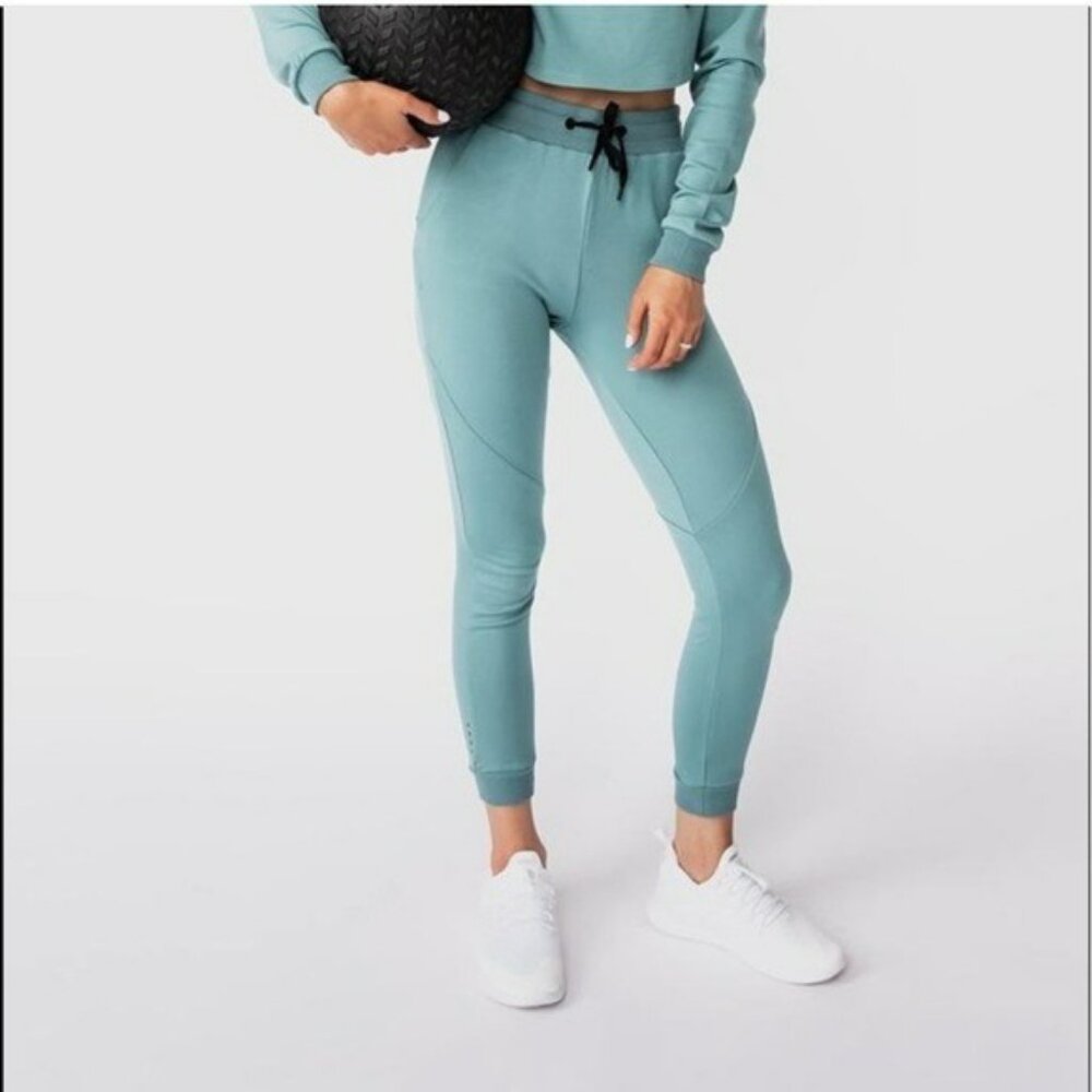 NWT Acta Wear Kora Joggers Size XS